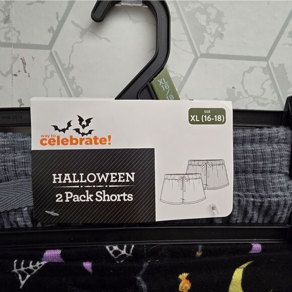 Women's Halloween Sleep Shorts from Way to Celebrate, 2-Pack, Size XL - Picture 6 of 7